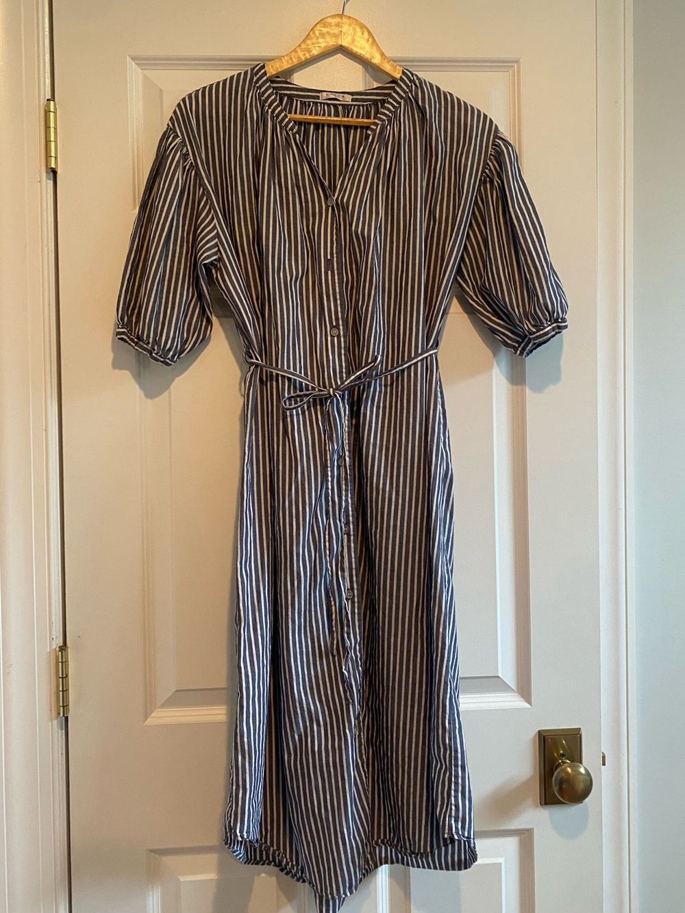 Women’s Striped Blue and White Button-Front Midi Dress with Tie Waist, Sz M